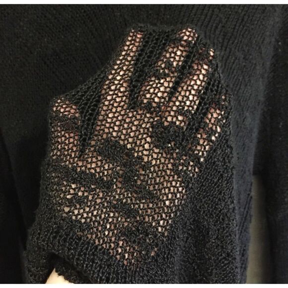 HELMUT LANG
Irregular Silk Sweater Size S (P) - Picture 11 of 12